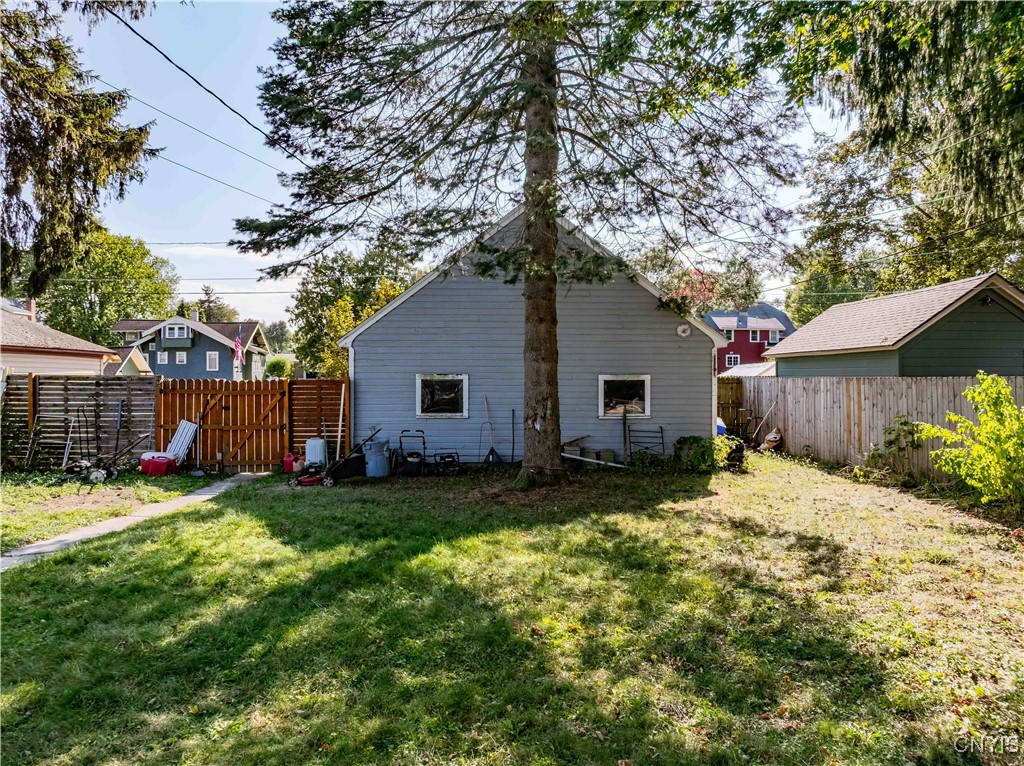 109 West Linden Street Rome, NY 13440 - Photo 8 of 48