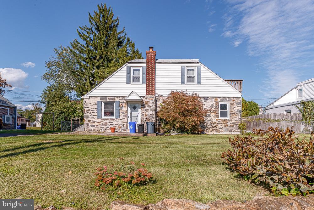 811 Springfield Road Aldan, PA 19018 - Photo 1 of 27 Gallery Image 1