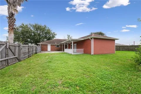 $269,950 | 8320 Sabre Drive, Chalmette, LA 70043