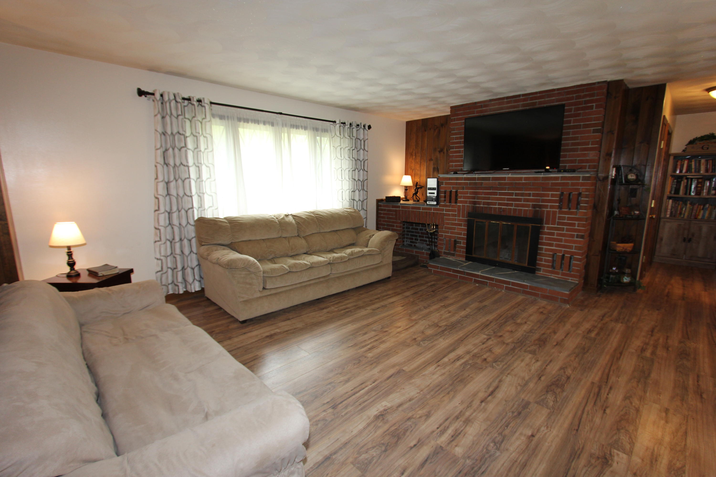 238 Litchfield Road Wales, ME 04280 - Photo 8 of 17 IMG_4696