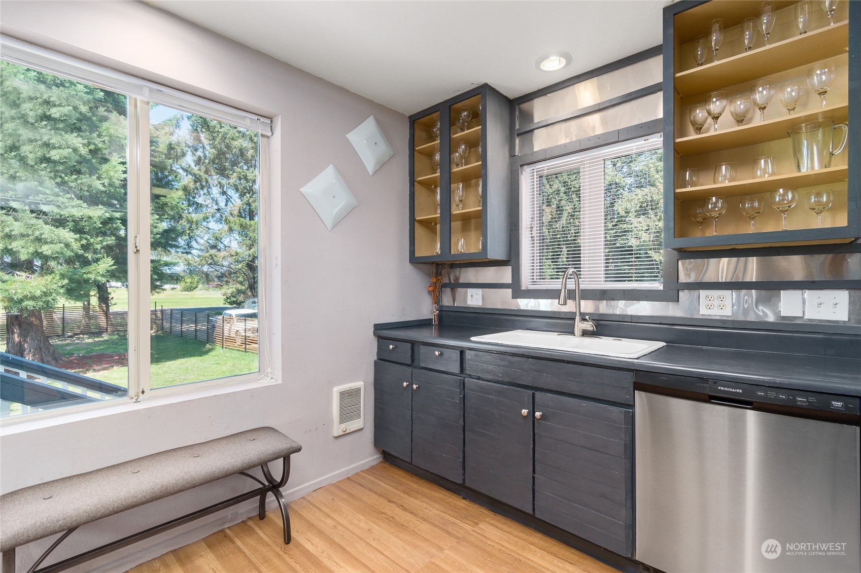 29 South Welcome Slough Road Cathlamet, WA 98612 - Photo 20 of 27 Gallery Image 20