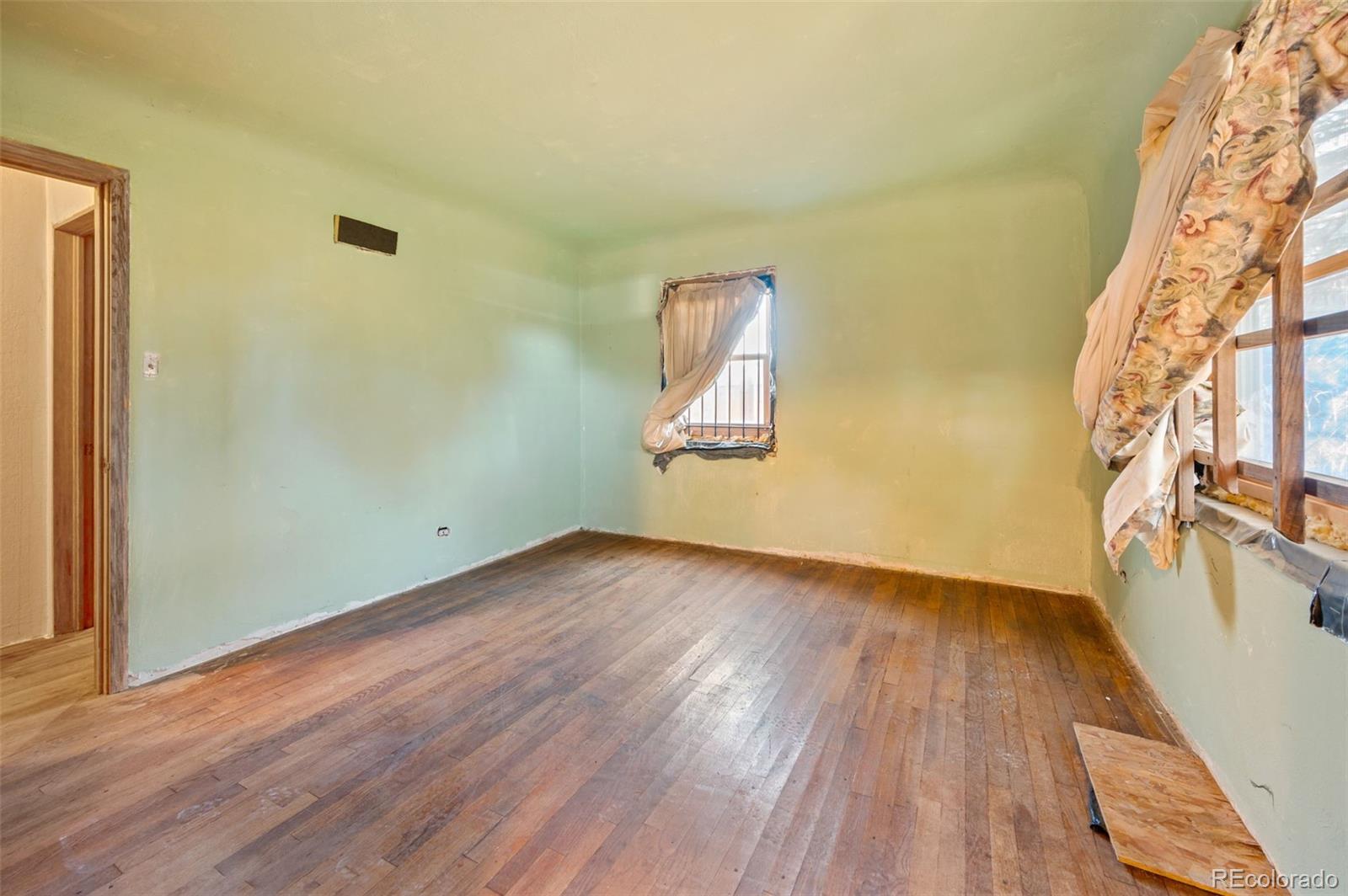 1235 South Irving Street Denver, CO 80219 - Photo 4 of 17