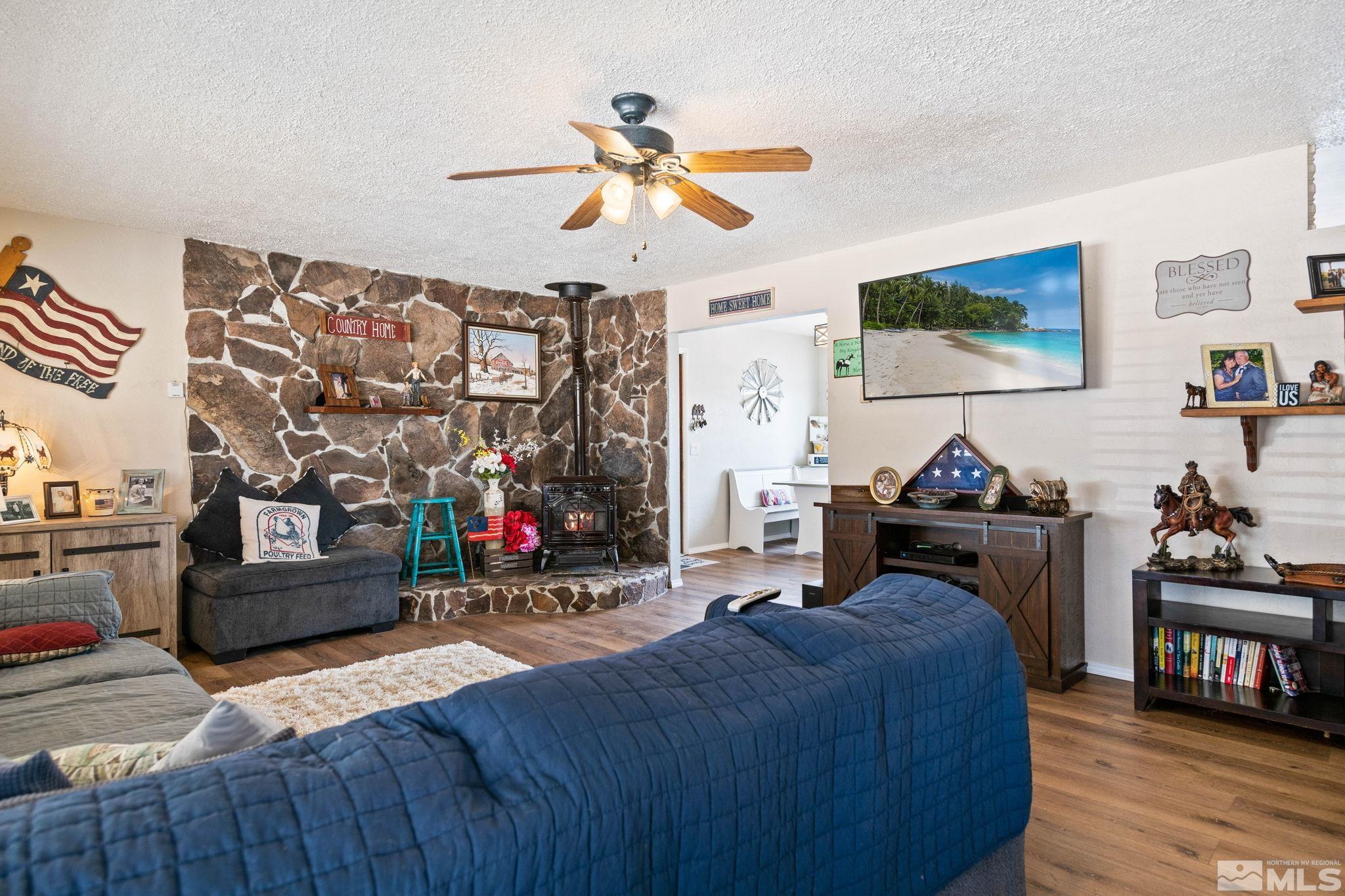 573 Pete Henrichs Road Yerington, NV 89447 - Photo 9 of 39 Photo 9