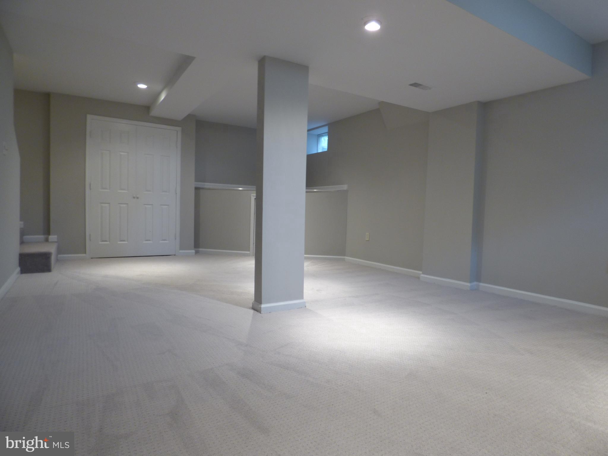 8 London Road Burlington, NJ 08016 - Photo 37 of 41