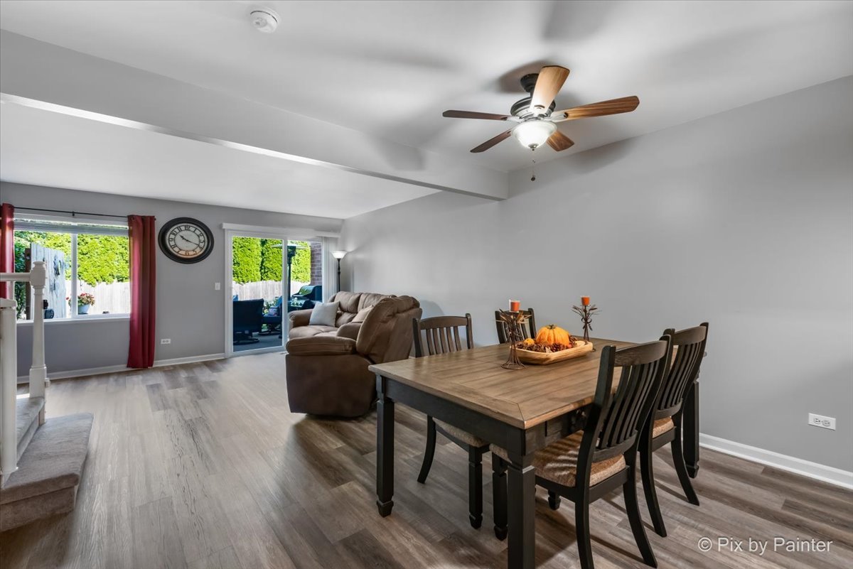 5742 Fieldstone Trail McHenry, IL 60050 - Photo 9 of 29 a dining room with furniture and window