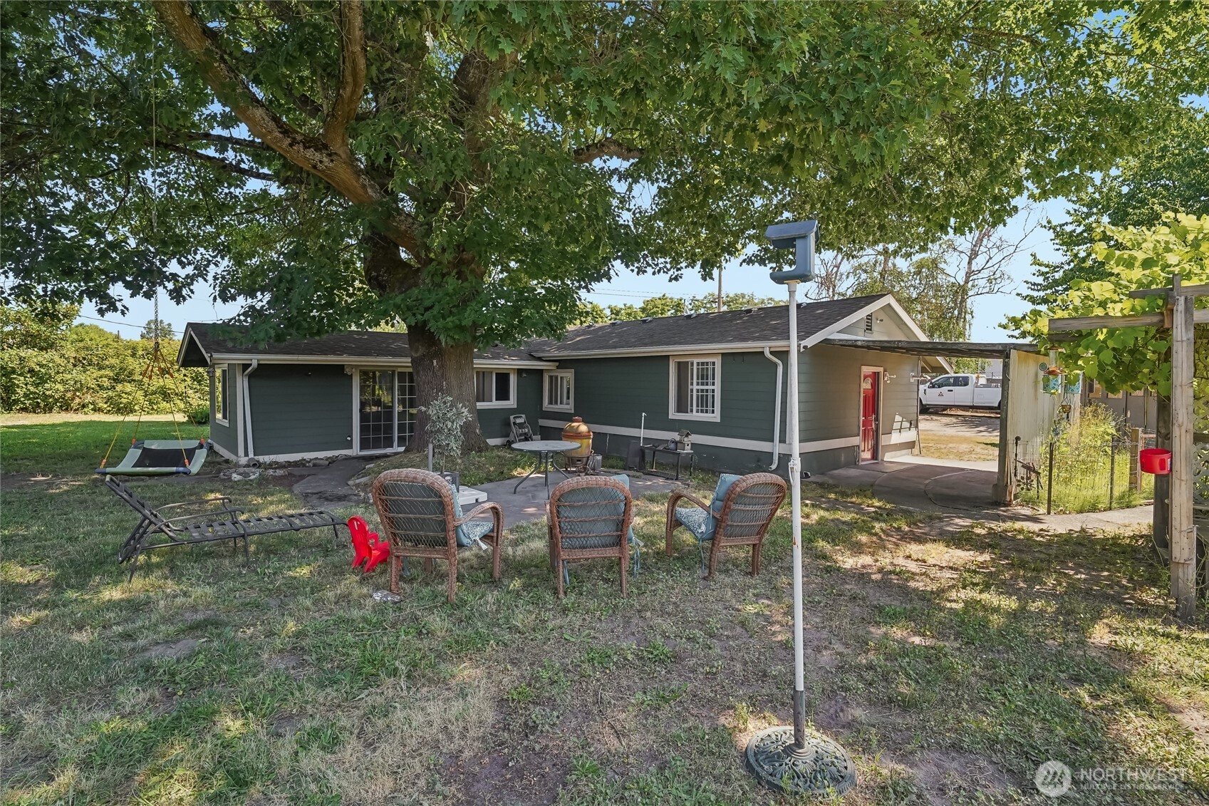 7214 River Road East Puyallup, WA 98371 - Photo 18 of 36