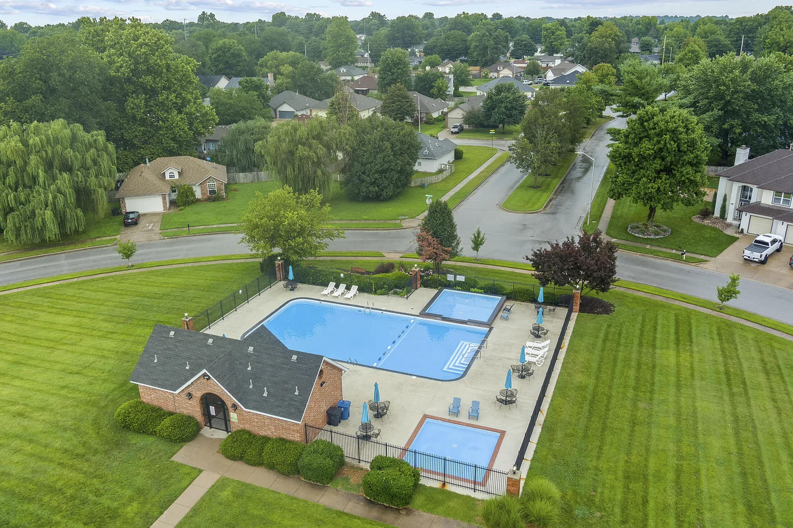 3906 West Kay Pointe Boulevard Springfield, MO 65802 - Photo 25 of 35 3906 W Kay Piont-31