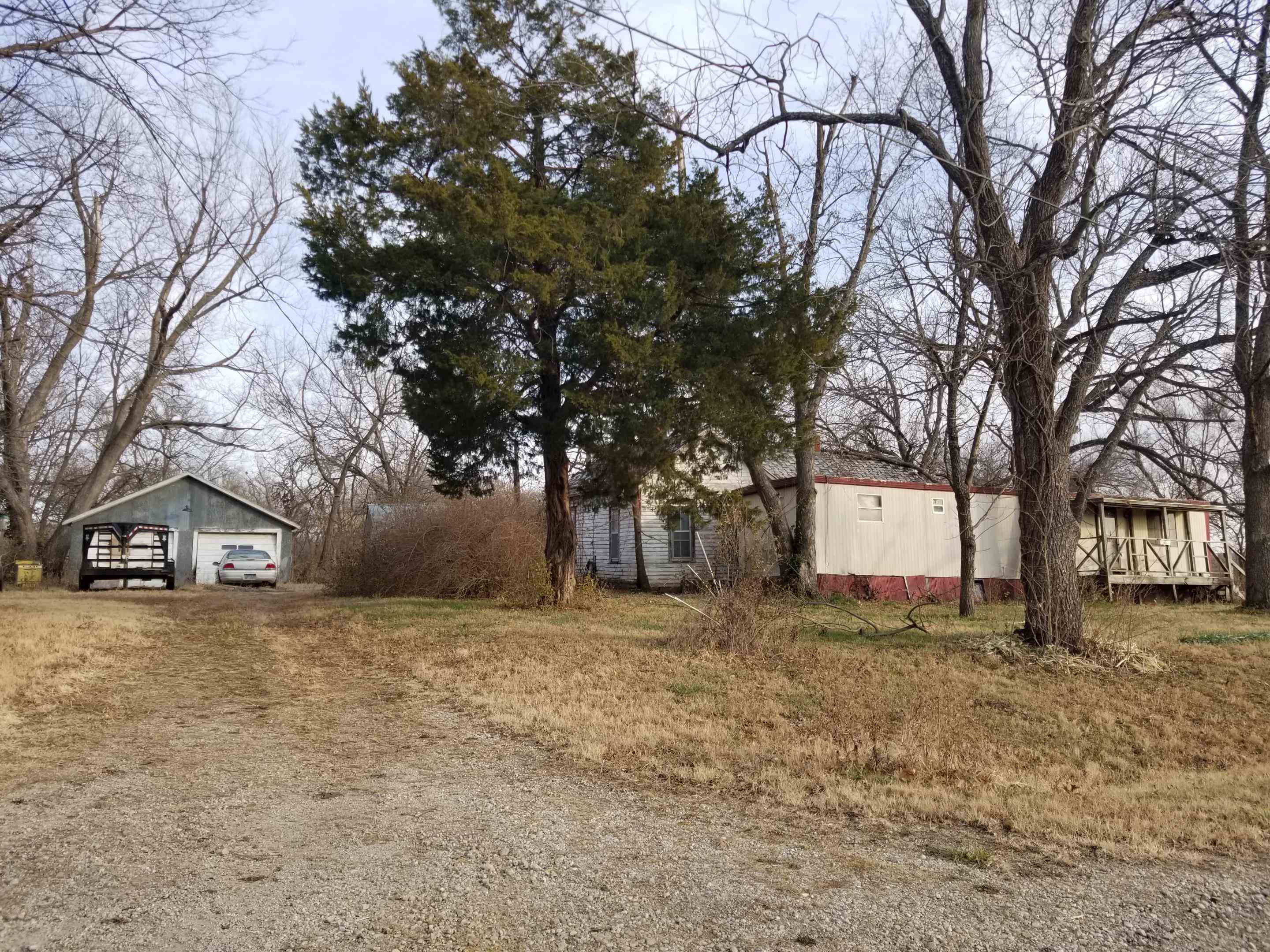 504 South State Street Eureka, KS 67045 - Photo 6 of 13