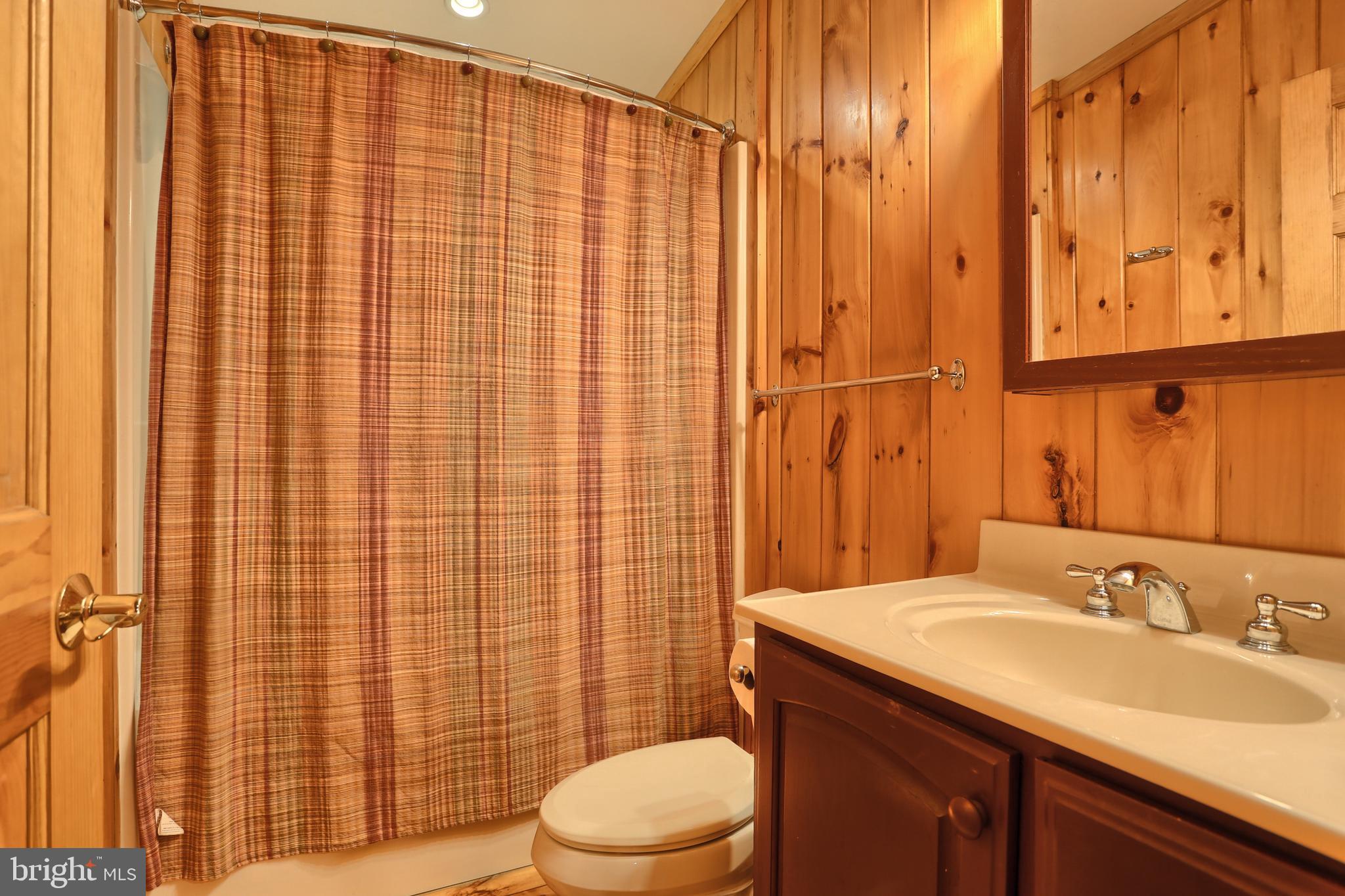 131 Valley View Road Myerstown, PA 17067 - Photo 27 of 67 Master Full Bath