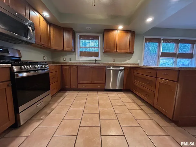 $235,000 | 1205 Arthur Street, Pekin, IL 61554