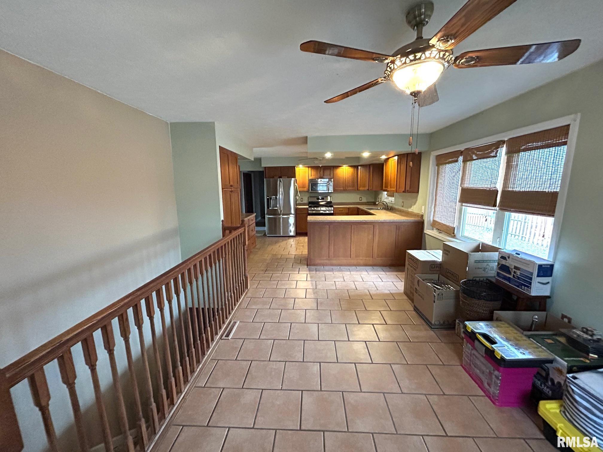 1205 Arthur Street Pekin, IL 61554 - Photo 17 of 35