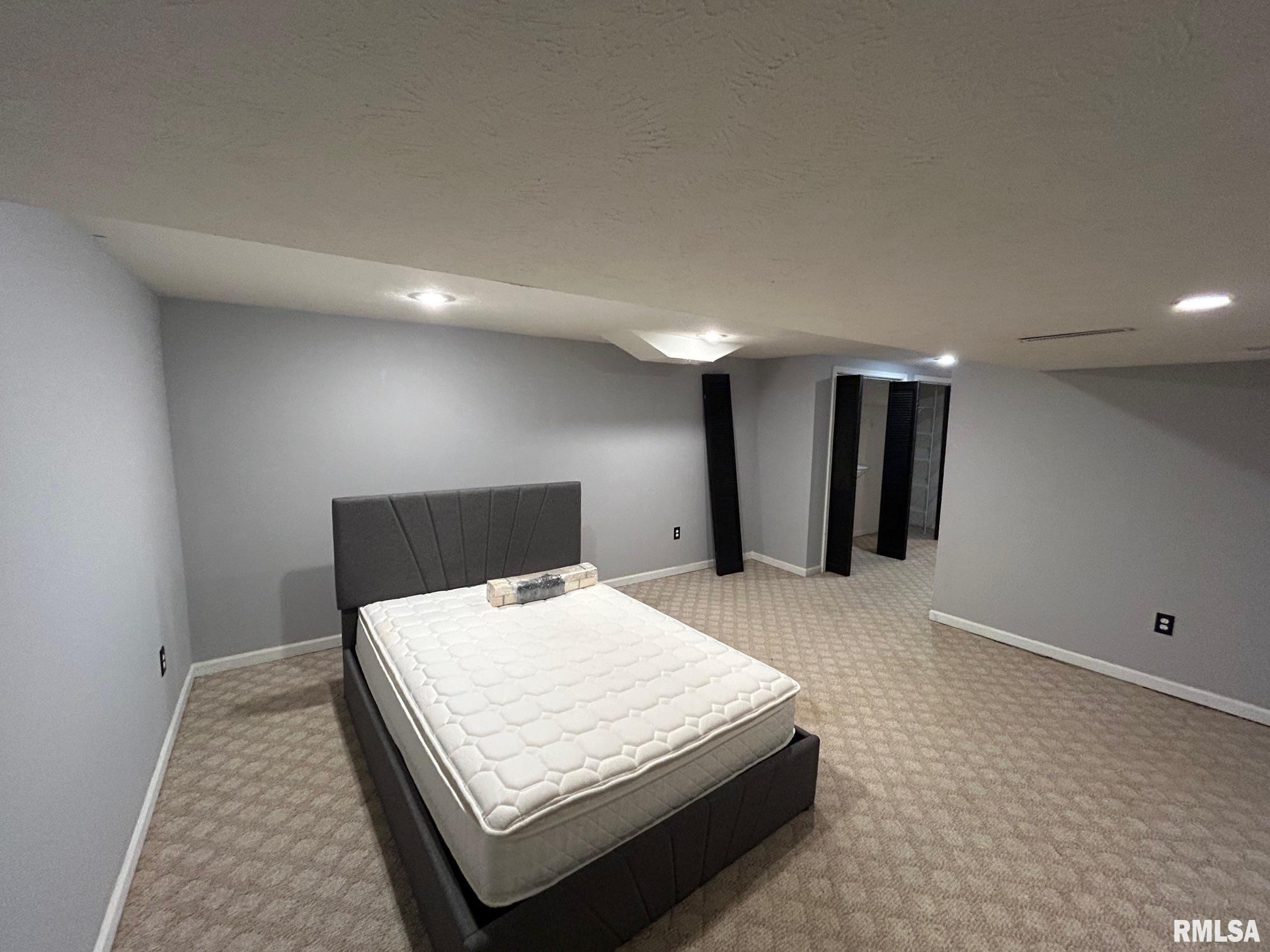 1205 Arthur Street Pekin, IL 61554 - Photo 25 of 35