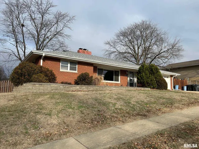 $235,000 | 1205 Arthur Street, Pekin, IL 61554