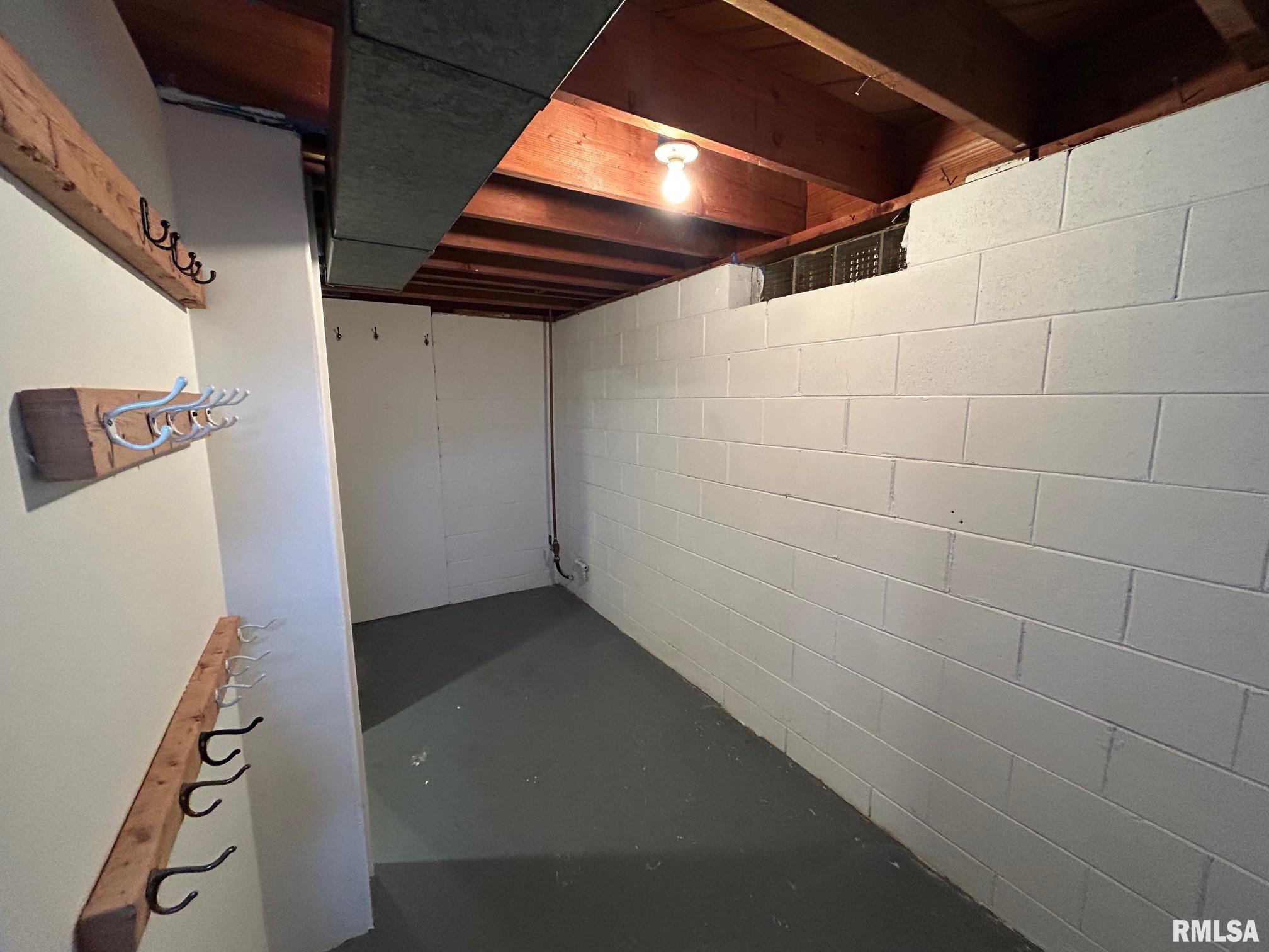 1205 Arthur Street Pekin, IL 61554 - Photo 33 of 35