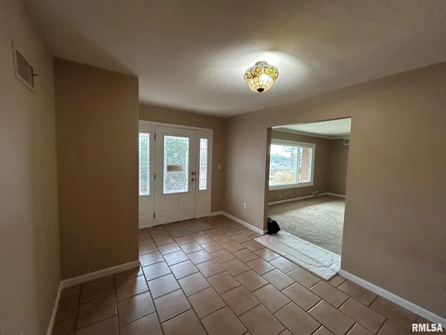 $235,000 | 1205 Arthur Street, Pekin, IL 61554