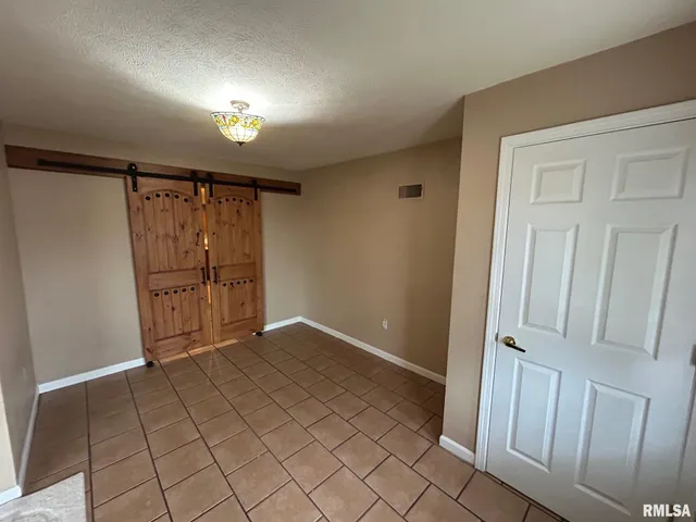 $235,000 | 1205 Arthur Street, Pekin, IL 61554