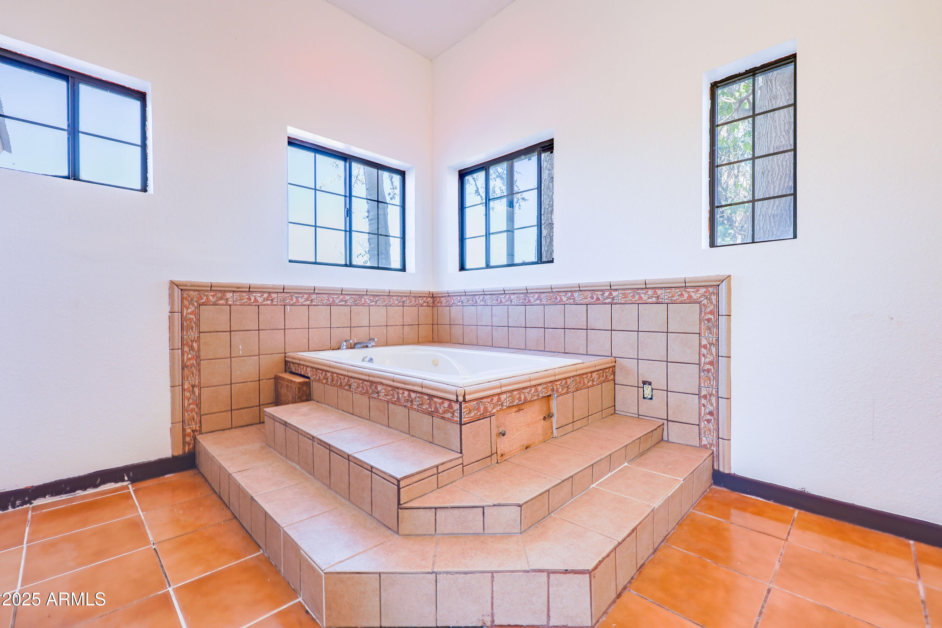 1151 East Border Road Bisbee, AZ 85603 - Photo 43 of 46 0M5A6540