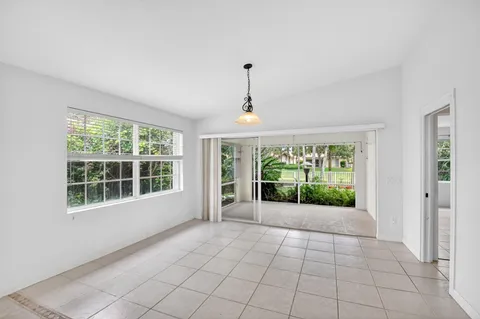 $460,000 | 2774 Livingston Lane, West Palm Beach, FL 33411