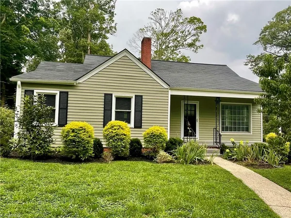 $2,150 | 1313 Cardinal Place, Greensboro, NC 27408