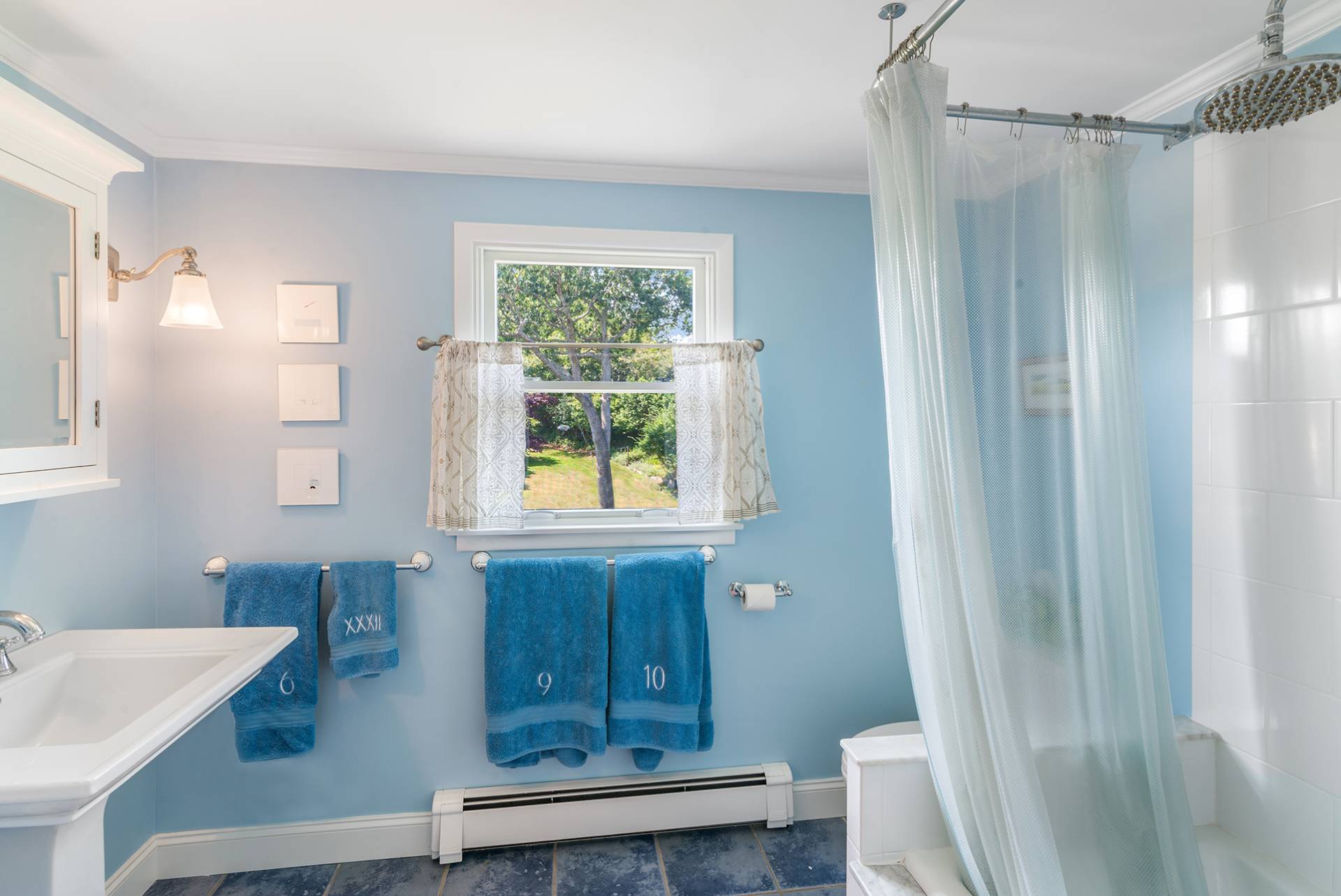 32 Ditch Plains Road Montauk, NY 11954 - Photo 14 of 43