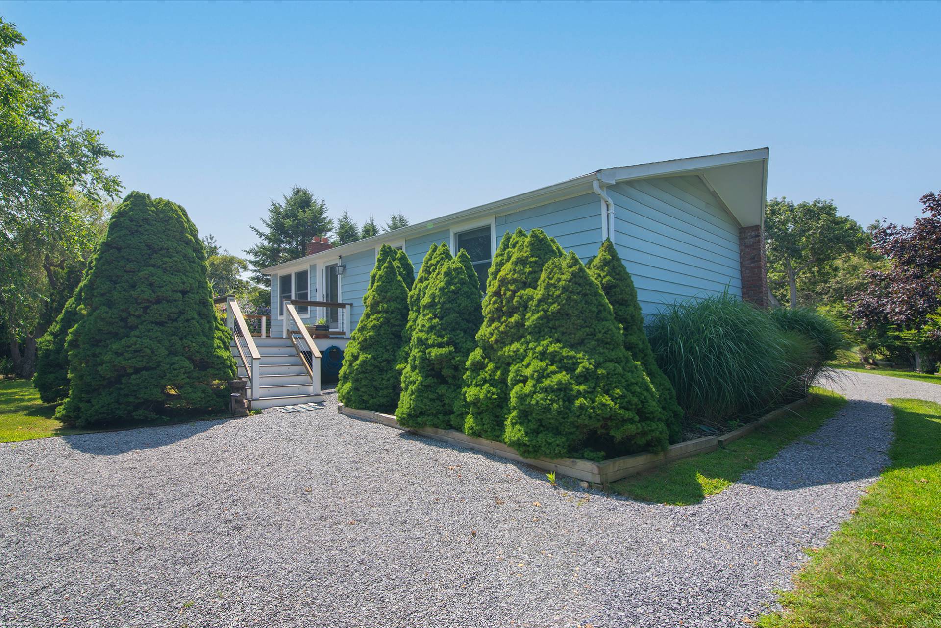 32 Ditch Plains Road Montauk, NY 11954 - Photo 3 of 43