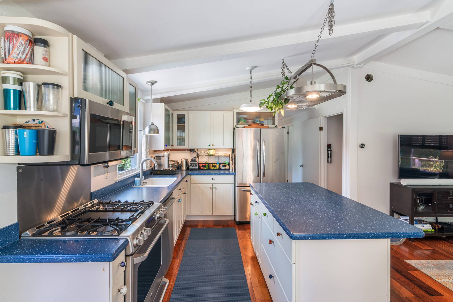 32 Ditch Plains Road Montauk, NY 11954 - Photo 9 of 43