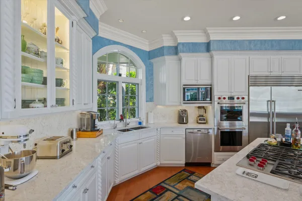 $6,789,000 | 258 Locha Drive, Jupiter, FL 33458