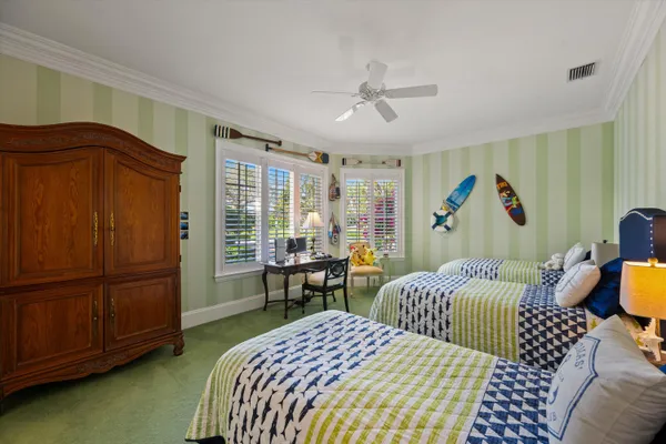 $6,789,000 | 258 Locha Drive, Jupiter, FL 33458