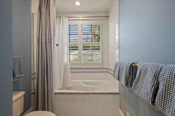 $6,789,000 | 258 Locha Drive, Jupiter, FL 33458