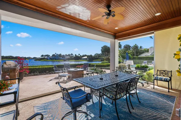 $6,789,000 | 258 Locha Drive, Jupiter, FL 33458