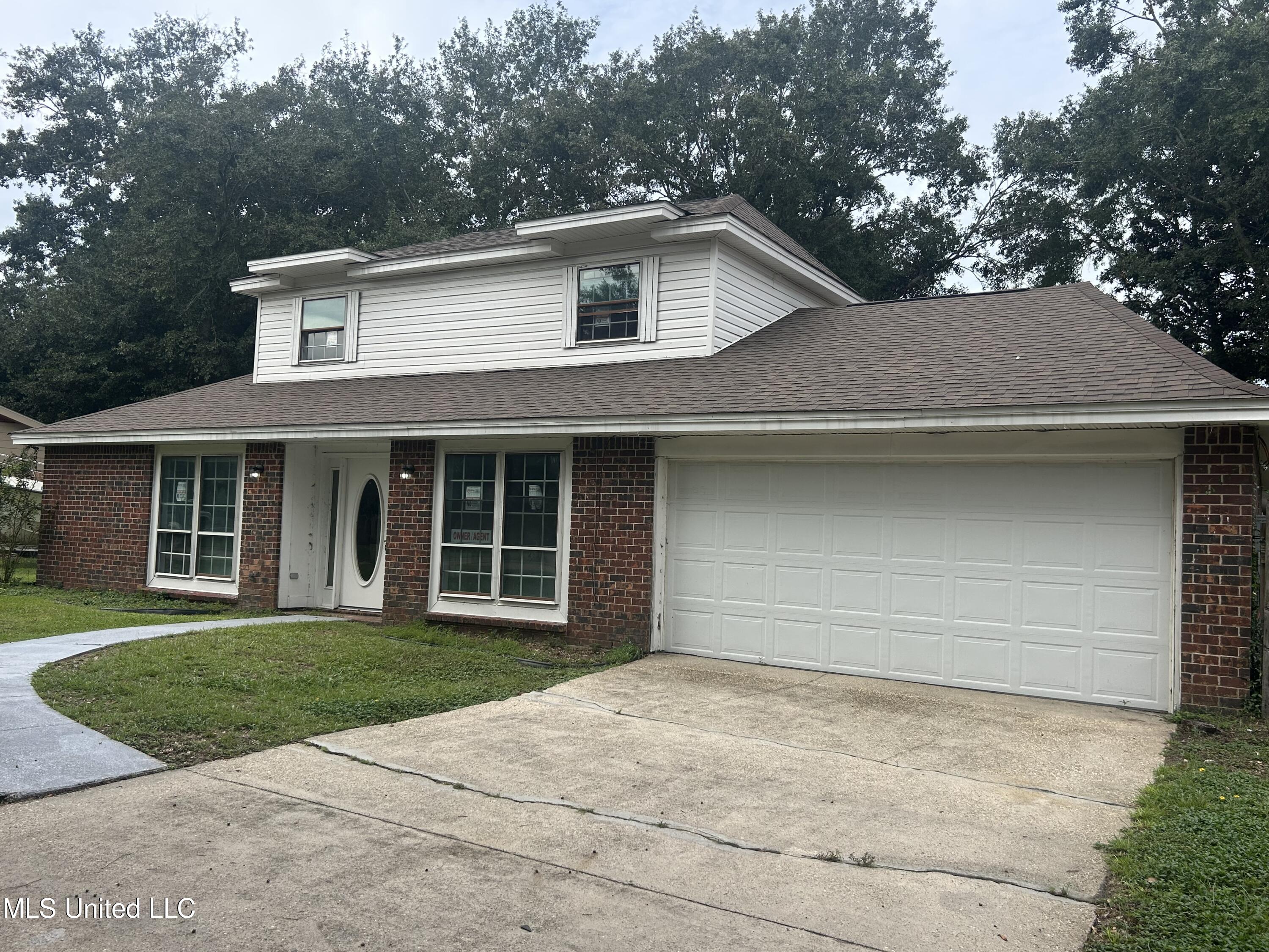3948 Riverpine Drive Moss Point, MS 39563 - Photo 2 of 16 IMG_9367