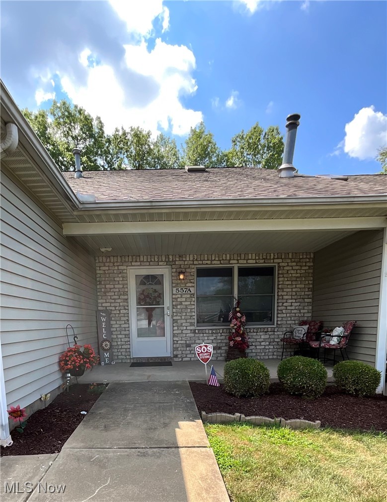 557 Wilcox Road, Unit A Austintown, OH 44515 - Photo 2 of 39