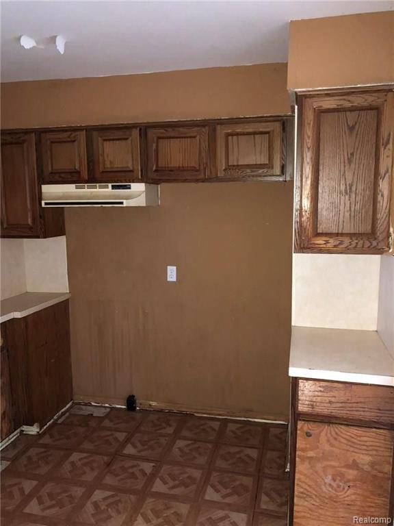 7501 Lamphere Detroit, MI 48239 - Photo 8 of 15