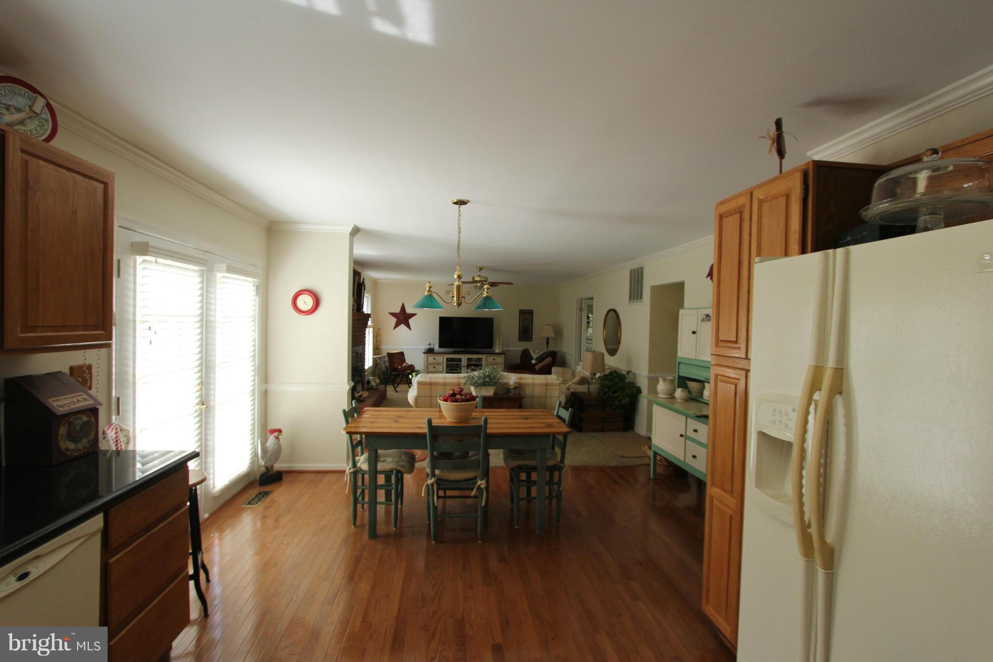 147 Morgans Ridge Road La Plata, MD 20646 - Photo 8 of 28 Kitchen flows to the family room