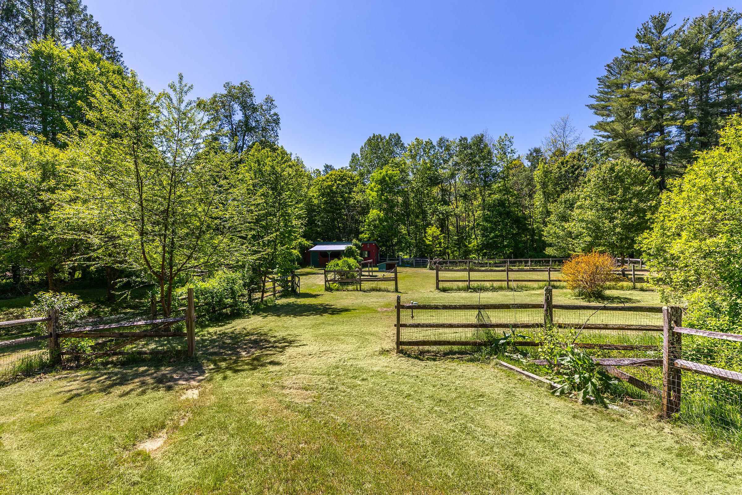1111 Old Depot Road Shaftsbury, VT 05262 - Photo 42 of 60