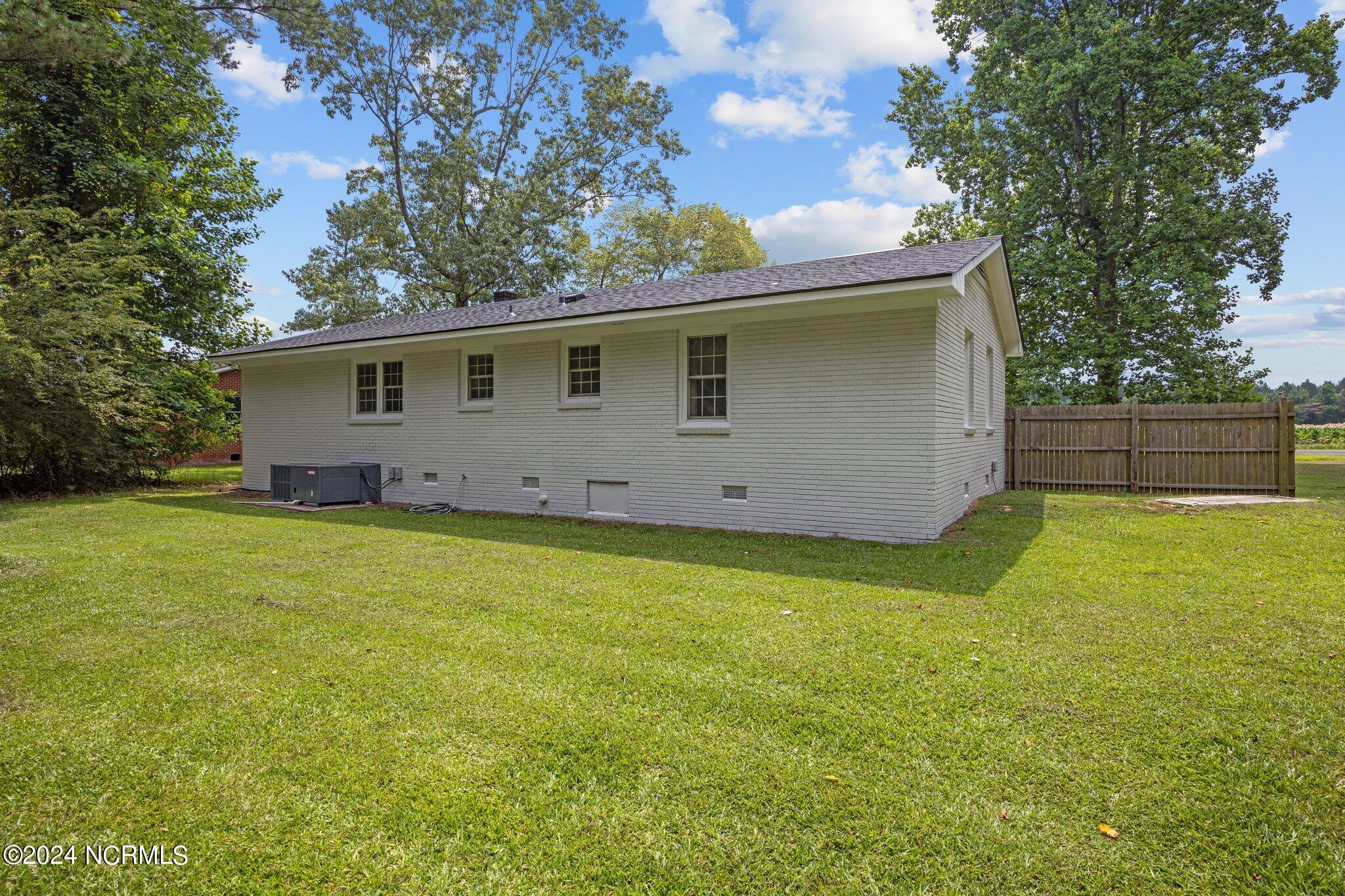 521 Burkett Road Dover, NC 28526 - Photo 26 of 36 23-web-or-mls-470A5907