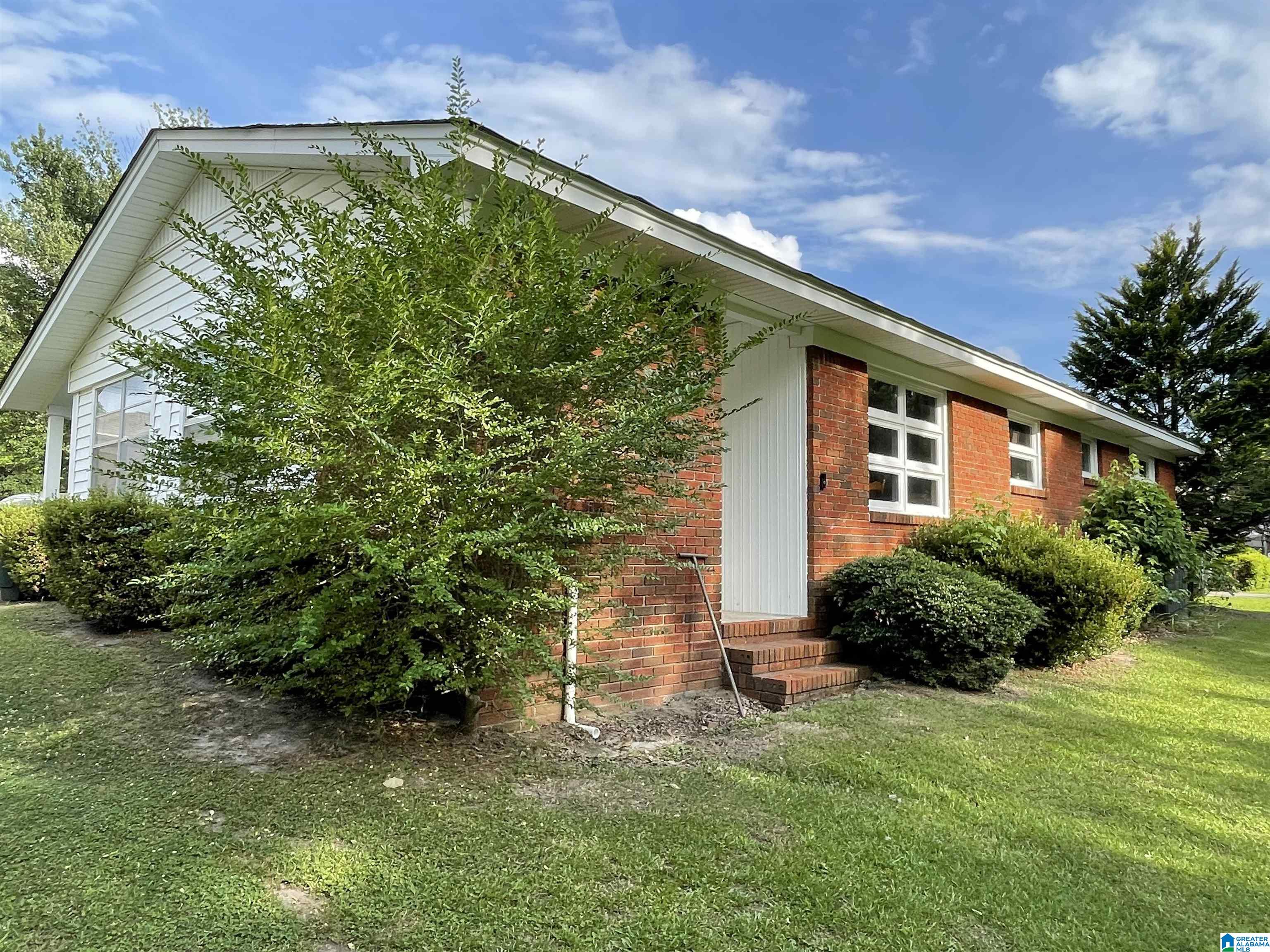 807 3rd Street Clanton, AL 35045 - Photo 11 of 39