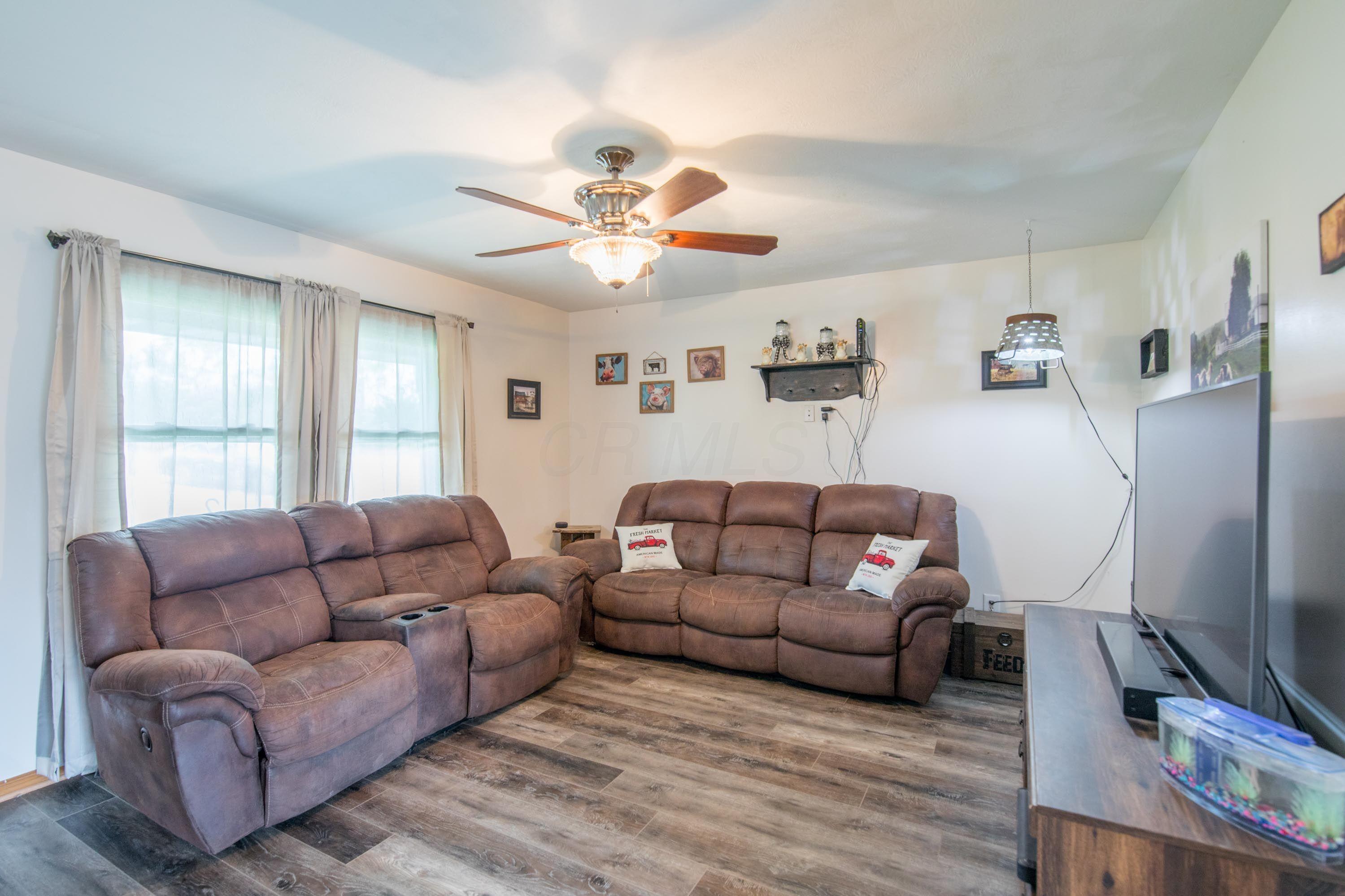 945 Tolliver Road Logan, OH 43138 - Photo 6 of 68