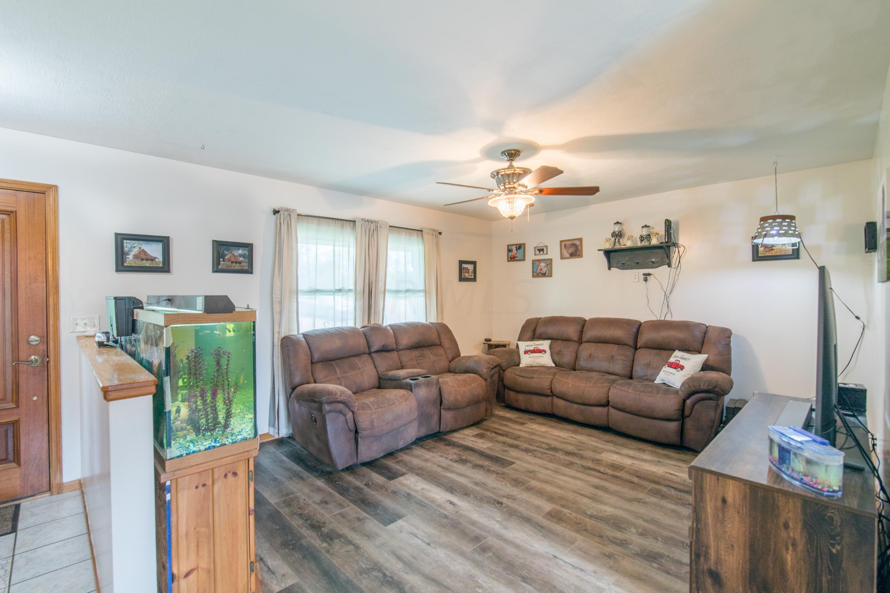 945 Tolliver Road Logan, OH 43138 - Photo 7 of 68