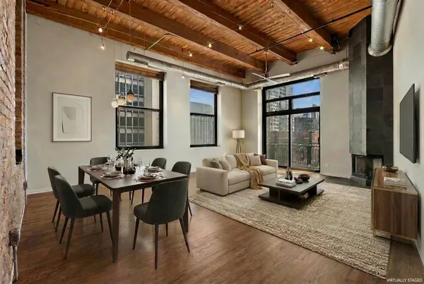$575,000 | 525 West Superior Street, Unit 325, Chicago, IL 60654