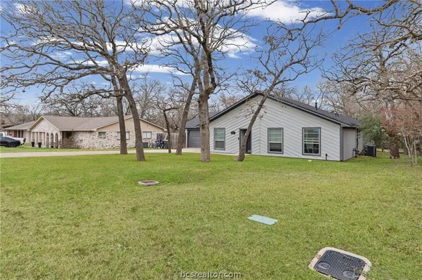 $2,550 | 1117 Berkeley Street, College Station, TX 77840