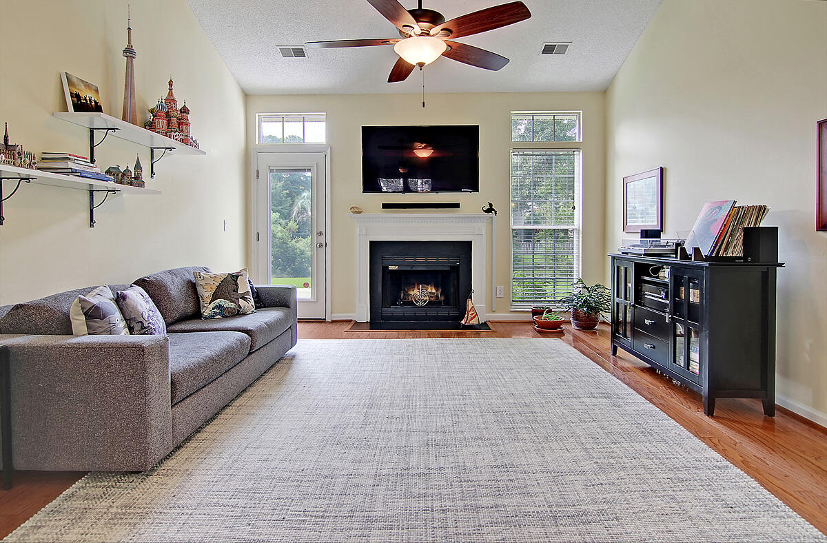 541 Veranda View Mount Pleasant, SC 29464 - Photo 4 of 44 Veranda View_029