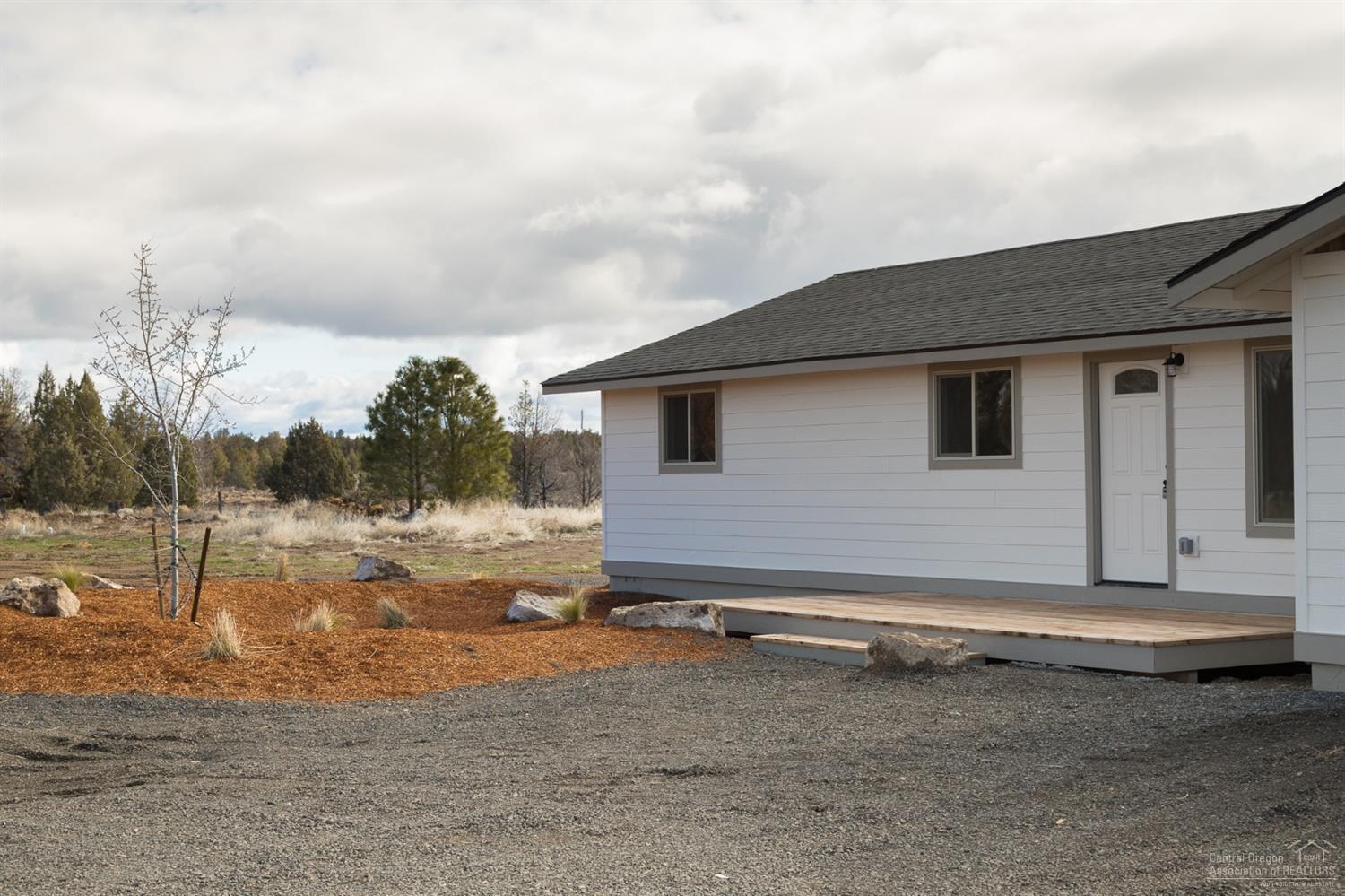 26630 Horsell Road Bend, OR 97701 - Photo 3 of 18 Additional Photo