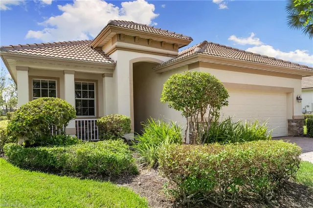 $529,000 | 3811 Lakeview Isle Court, Fort Myers, FL 33905
