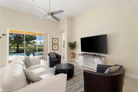 $529,000 | 3811 Lakeview Isle Court, Fort Myers, FL 33905