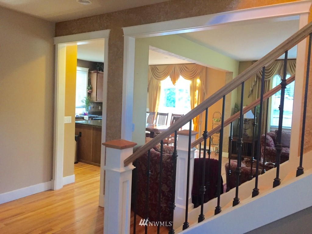 3932 167th Street Southeast Bothell, WA 98012 - Photo 3 of 25