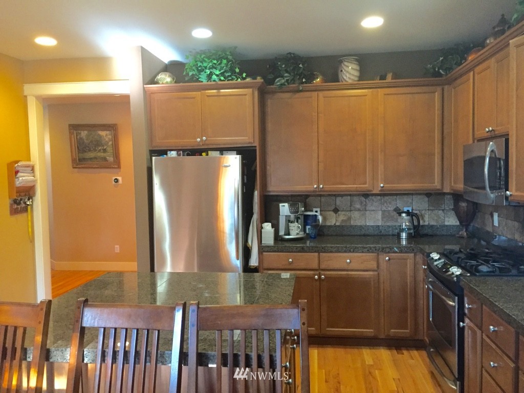 3932 167th Street Southeast Bothell, WA 98012 - Photo 8 of 25