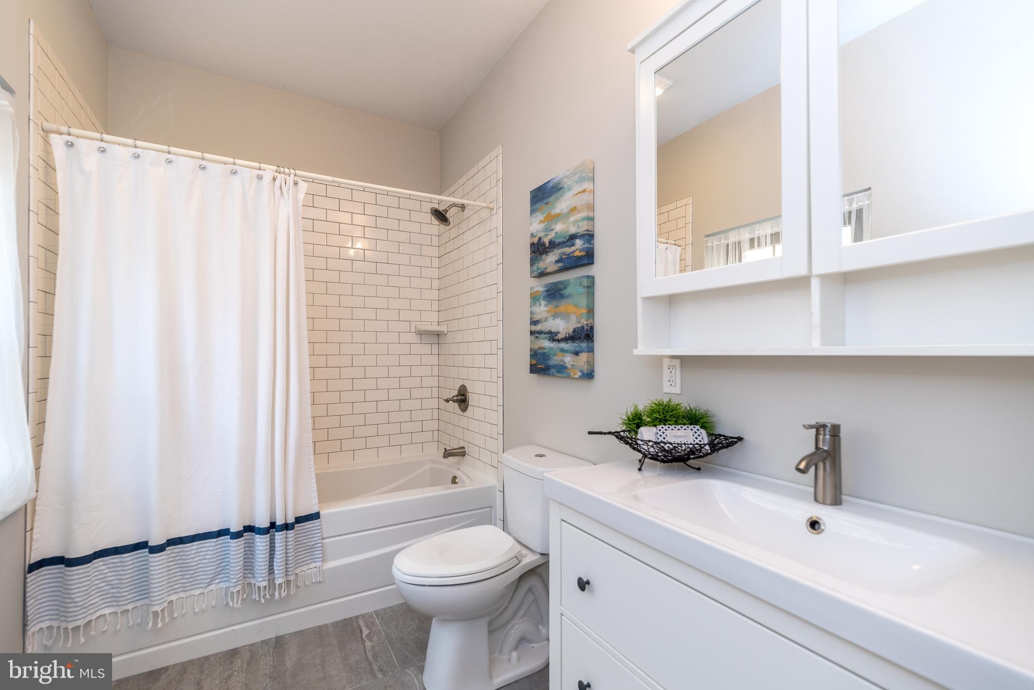 239 Red Bridge Road Kintnersville, PA 18930 - Photo 26 of 47 Master Bath