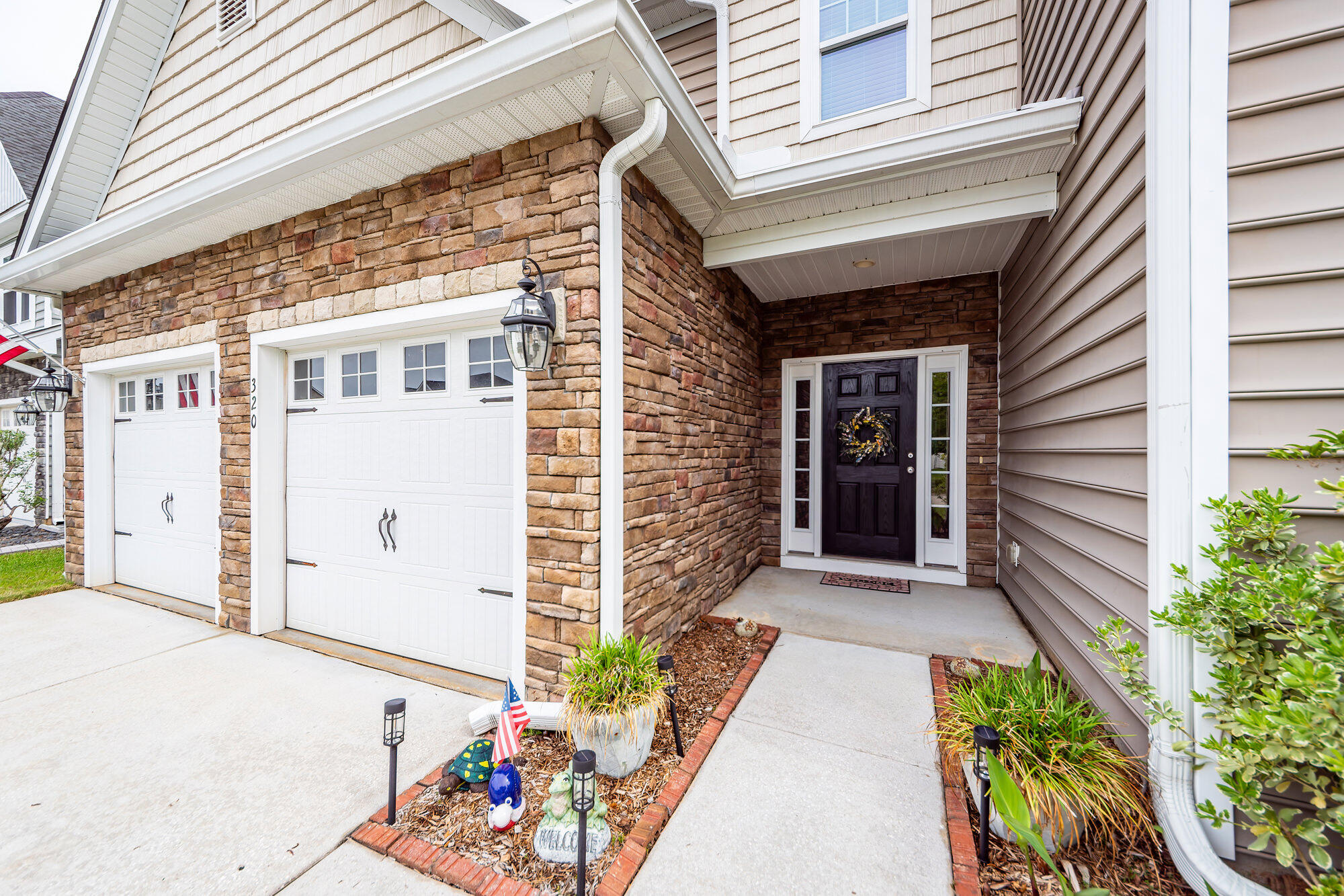 320 Bracken Fern Road Moncks Corner, SC 29461 - Photo 2 of 69 02