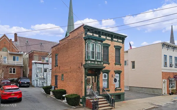 $275,000 | 153 Barrett Street, Schenectady, NY 12305
